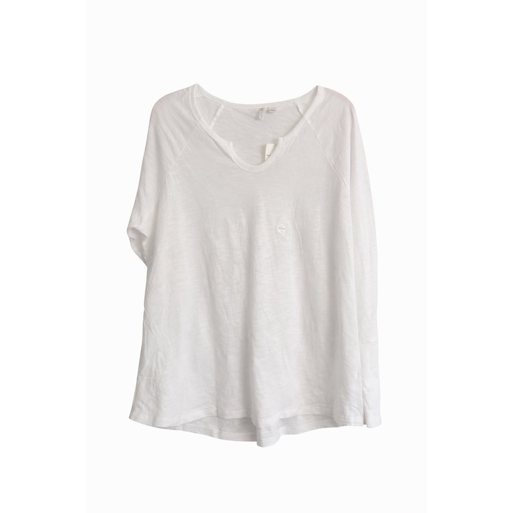 Cato Plus Size White T-Shirt – NWT – Size 14/16W 1X